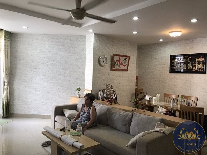Thi công Giấy dán tường 3D phòng khách tại Tân Phước Sang Trọng – Đẳng Cấp